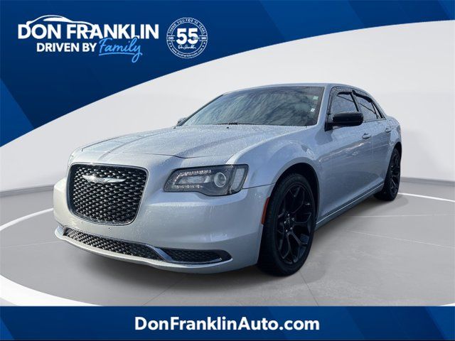 2019 Chrysler 300 Touring