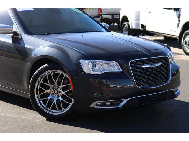 2019 Chrysler 300 300C