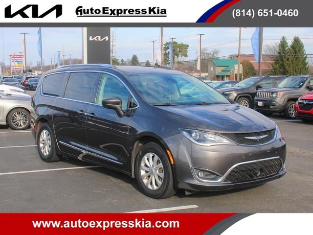 2019 Chrysler Pacifica Touring-L