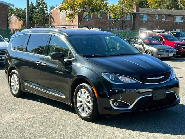 2019 Chrysler Pacifica Touring-L