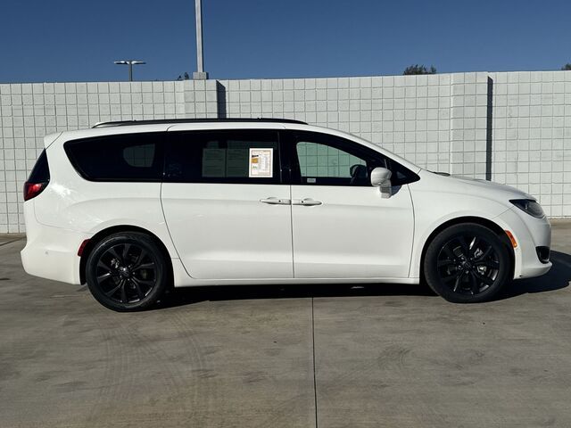 2019 Chrysler Pacifica Touring-L Plus