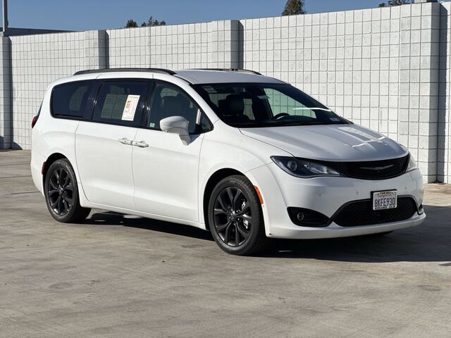 2019 Chrysler Pacifica Touring-L Plus