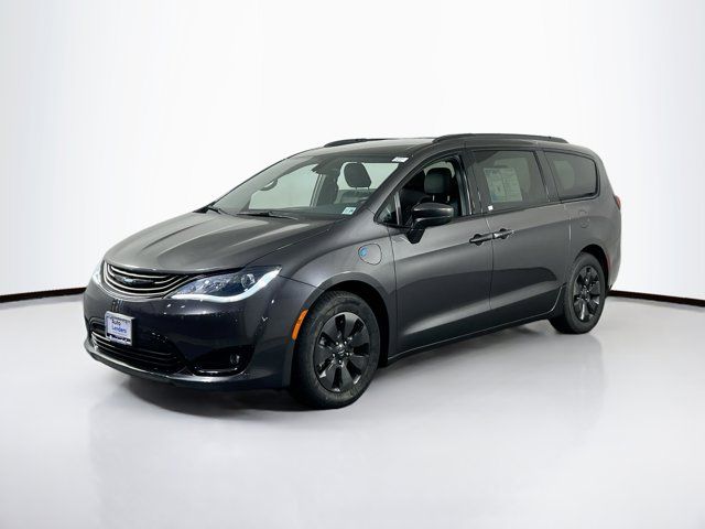 2019 Chrysler Pacifica Hybrid Touring L