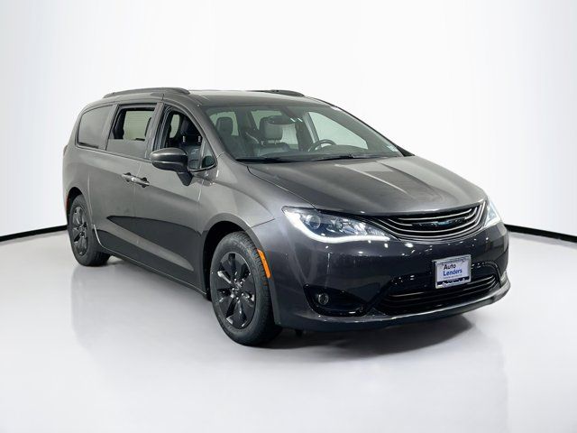 2019 Chrysler Pacifica Hybrid Touring L