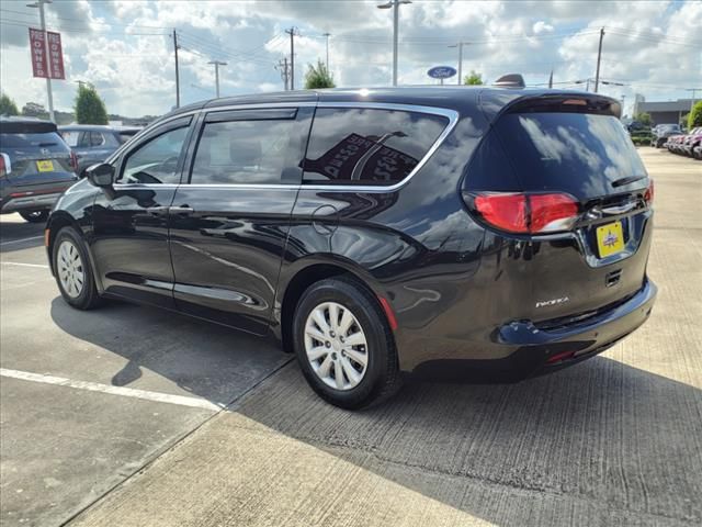 2019 Chrysler Pacifica L