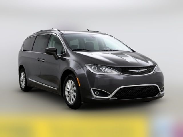 2019 Chrysler Pacifica Touring-L