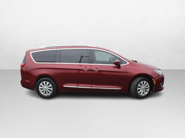 2019 Chrysler Pacifica Touring-L