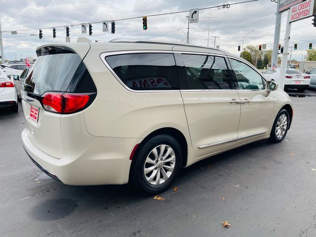 2019 Chrysler Pacifica Touring-L