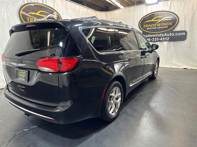 2019 Chrysler Pacifica Touring-L