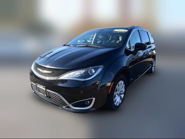 2019 Chrysler Pacifica Touring-L