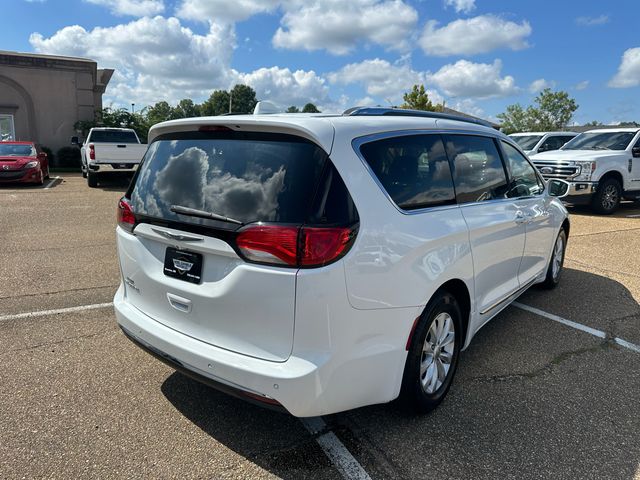 2019 Chrysler Pacifica Touring-L