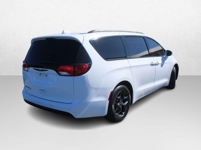 2019 Chrysler Pacifica Touring-L