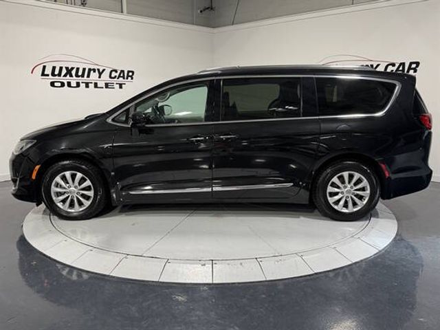 2019 Chrysler Pacifica Touring-L