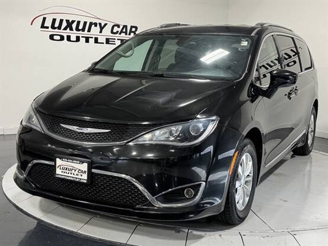 2019 Chrysler Pacifica Touring-L