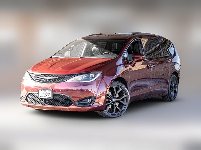 2019 Chrysler Pacifica Touring-L Plus