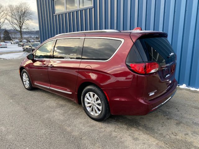 2019 Chrysler Pacifica Touring-L