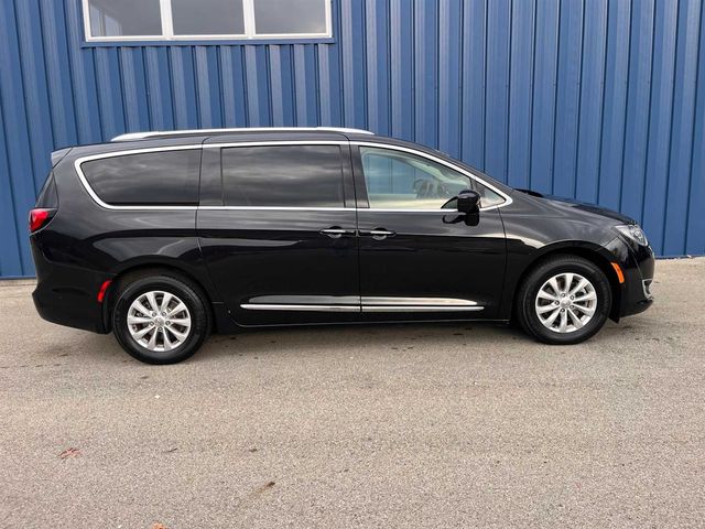 2019 Chrysler Pacifica Touring-L