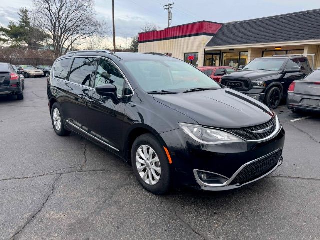 2019 Chrysler Pacifica Touring-L