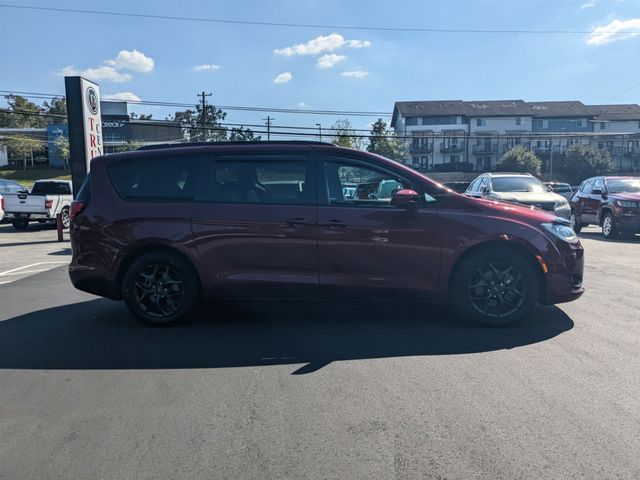 2019 Chrysler Pacifica Touring-L