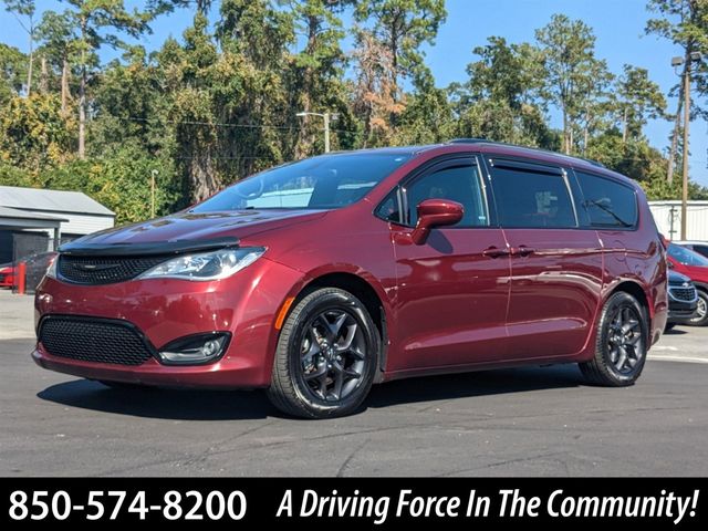 2019 Chrysler Pacifica Touring-L