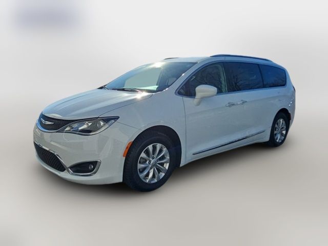 2019 Chrysler Pacifica Touring-L