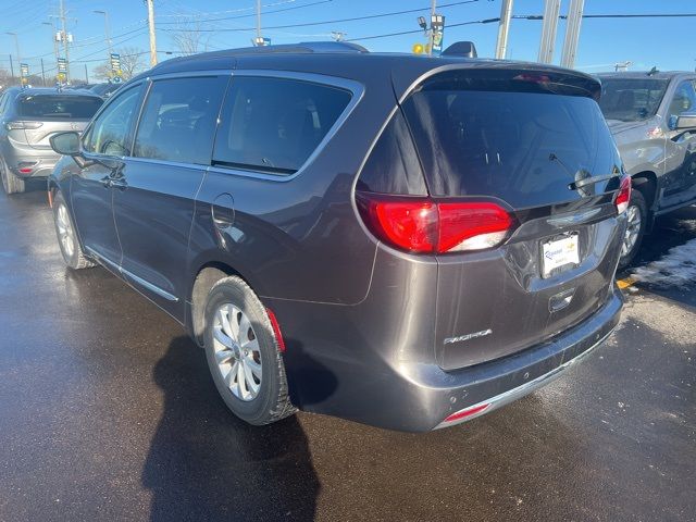 2019 Chrysler Pacifica Touring-L