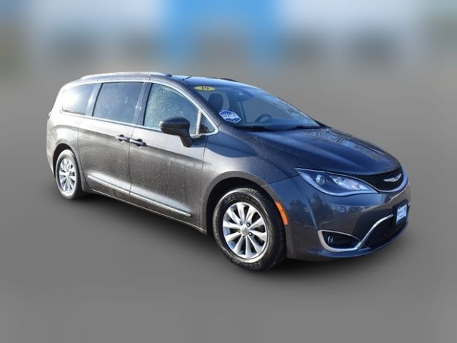 2019 Chrysler Pacifica Touring-L