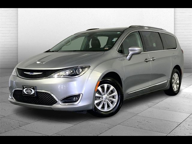 2019 Chrysler Pacifica Touring-L