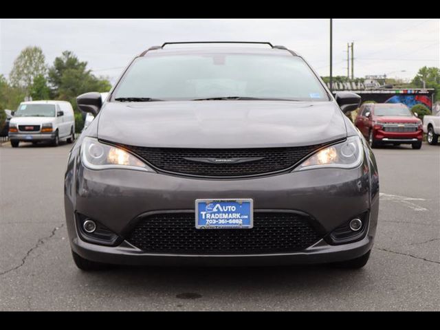 2019 Chrysler Pacifica Touring-L