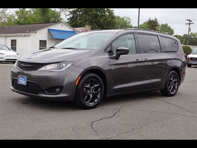 2019 Chrysler Pacifica Touring-L