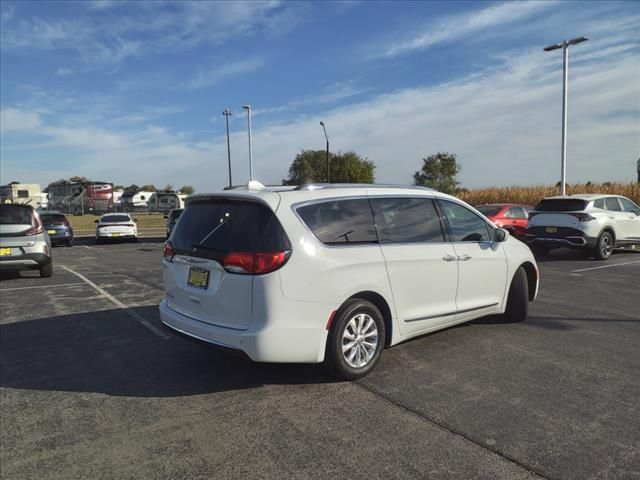 2019 Chrysler Pacifica Touring-L