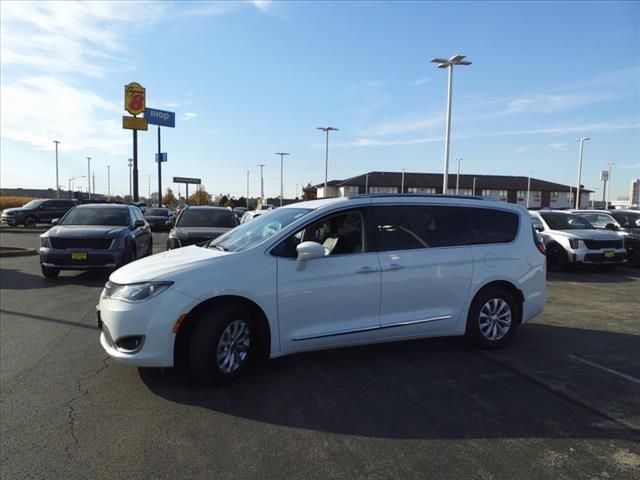 2019 Chrysler Pacifica Touring-L