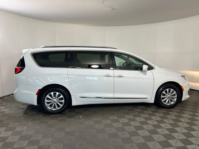 2019 Chrysler Pacifica Touring-L