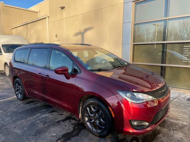 2019 Chrysler Pacifica Touring-L