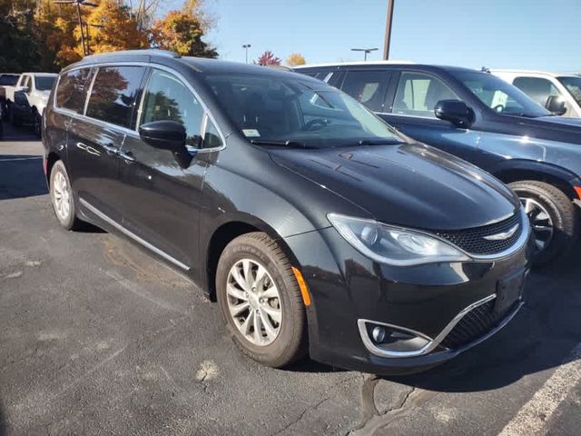 2019 Chrysler Pacifica Touring-L