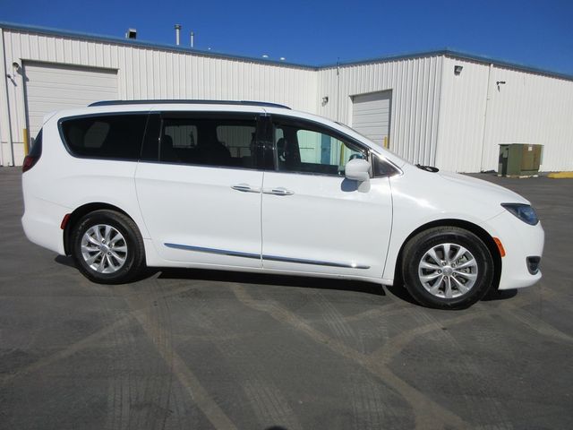 2019 Chrysler Pacifica Touring-L