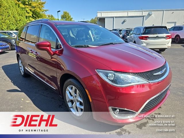 2019 Chrysler Pacifica Touring-L