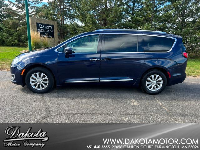 2019 Chrysler Pacifica Touring-L