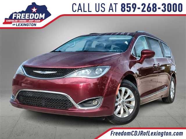 2019 Chrysler Pacifica Touring-L