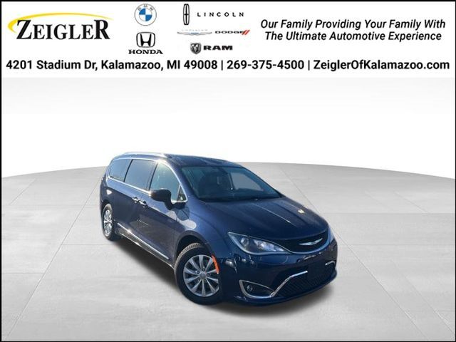 2019 Chrysler Pacifica Touring-L