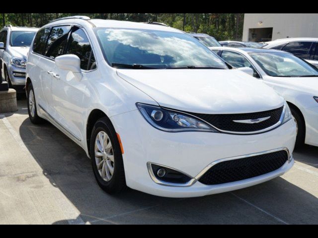 2019 Chrysler Pacifica Touring-L