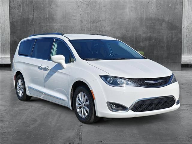 2019 Chrysler Pacifica Touring-L