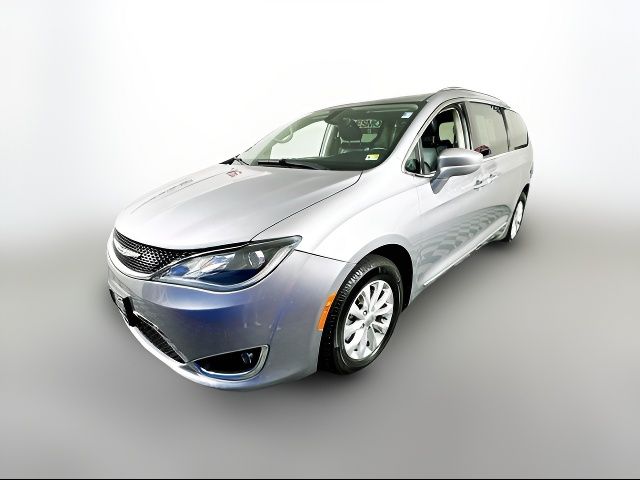 2019 Chrysler Pacifica Touring-L