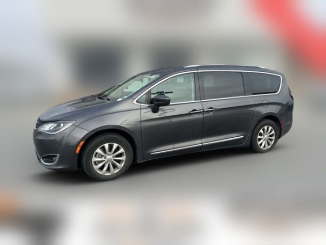 2019 Chrysler Pacifica Touring-L