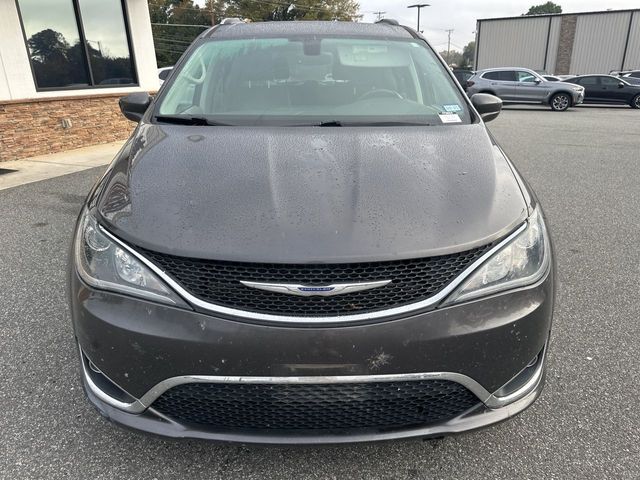 2019 Chrysler Pacifica Touring-L