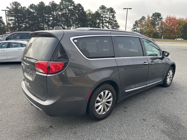 2019 Chrysler Pacifica Touring-L