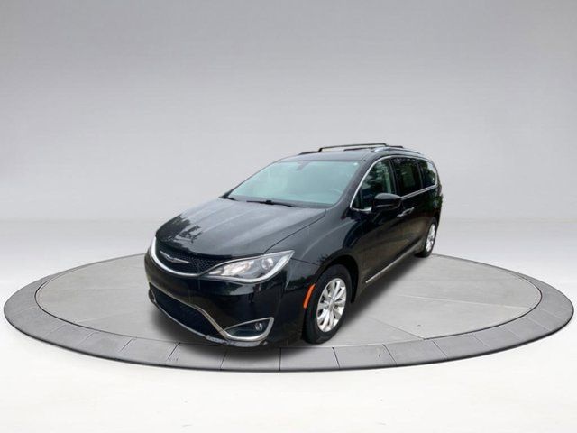 2019 Chrysler Pacifica Touring-L