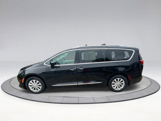 2019 Chrysler Pacifica Touring-L