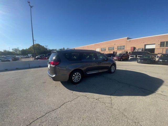 2019 Chrysler Pacifica Touring-L