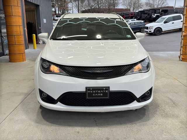 2019 Chrysler Pacifica Touring-L